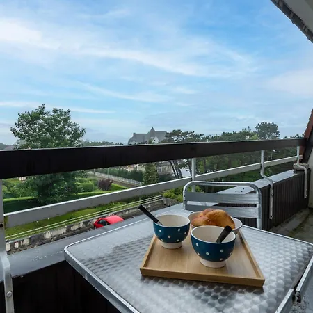 Apartment Les Flots Bleu By Interhome Trouville-sur-Mer